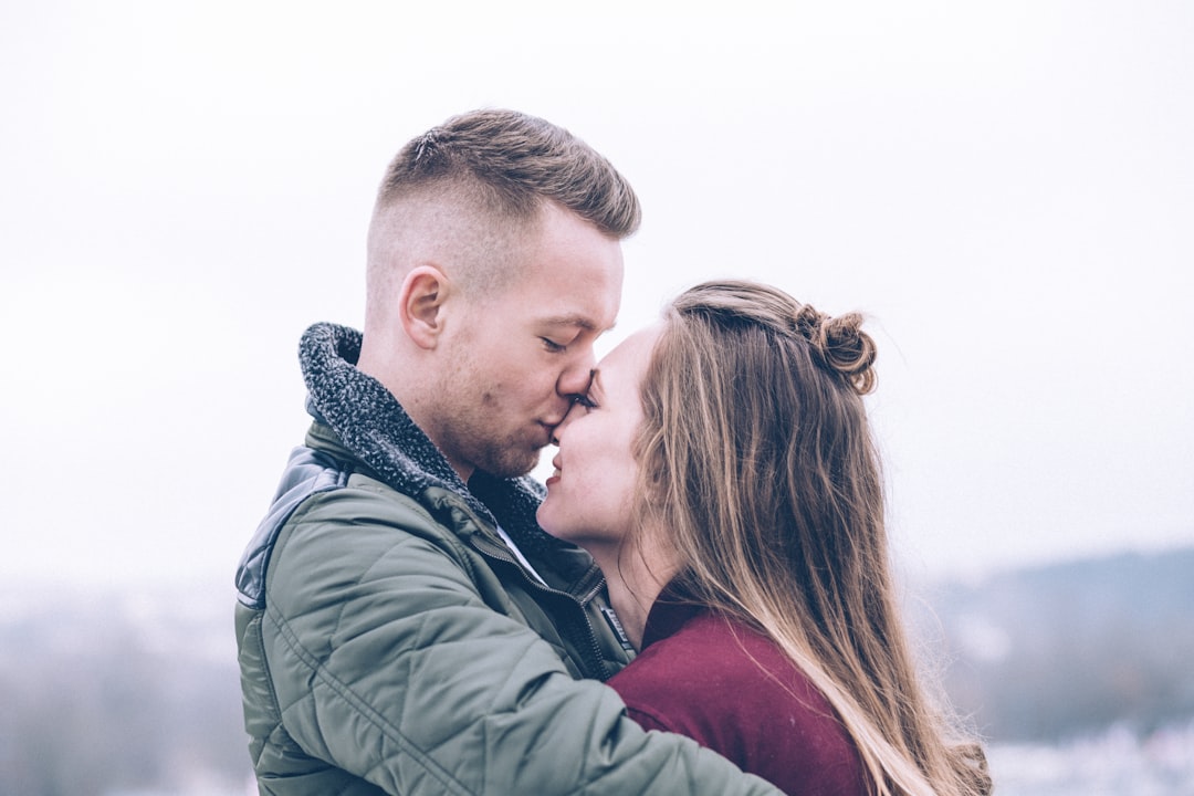 Photo Couple hug